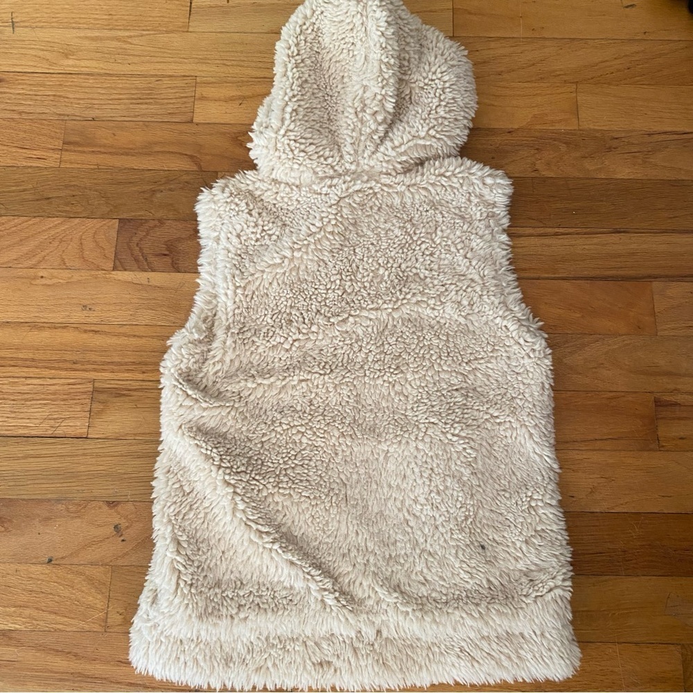 Mini Boden Sherpa Hooded Vest - Picture 4 of 4